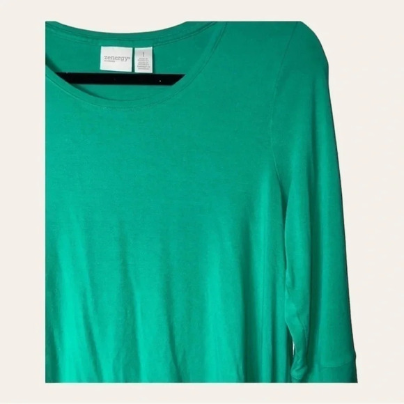 Women’s ZENERGY BY‎ CHICO’S KELLY GREEN TOP SIZE MEDIUM - Picture 6 of 8